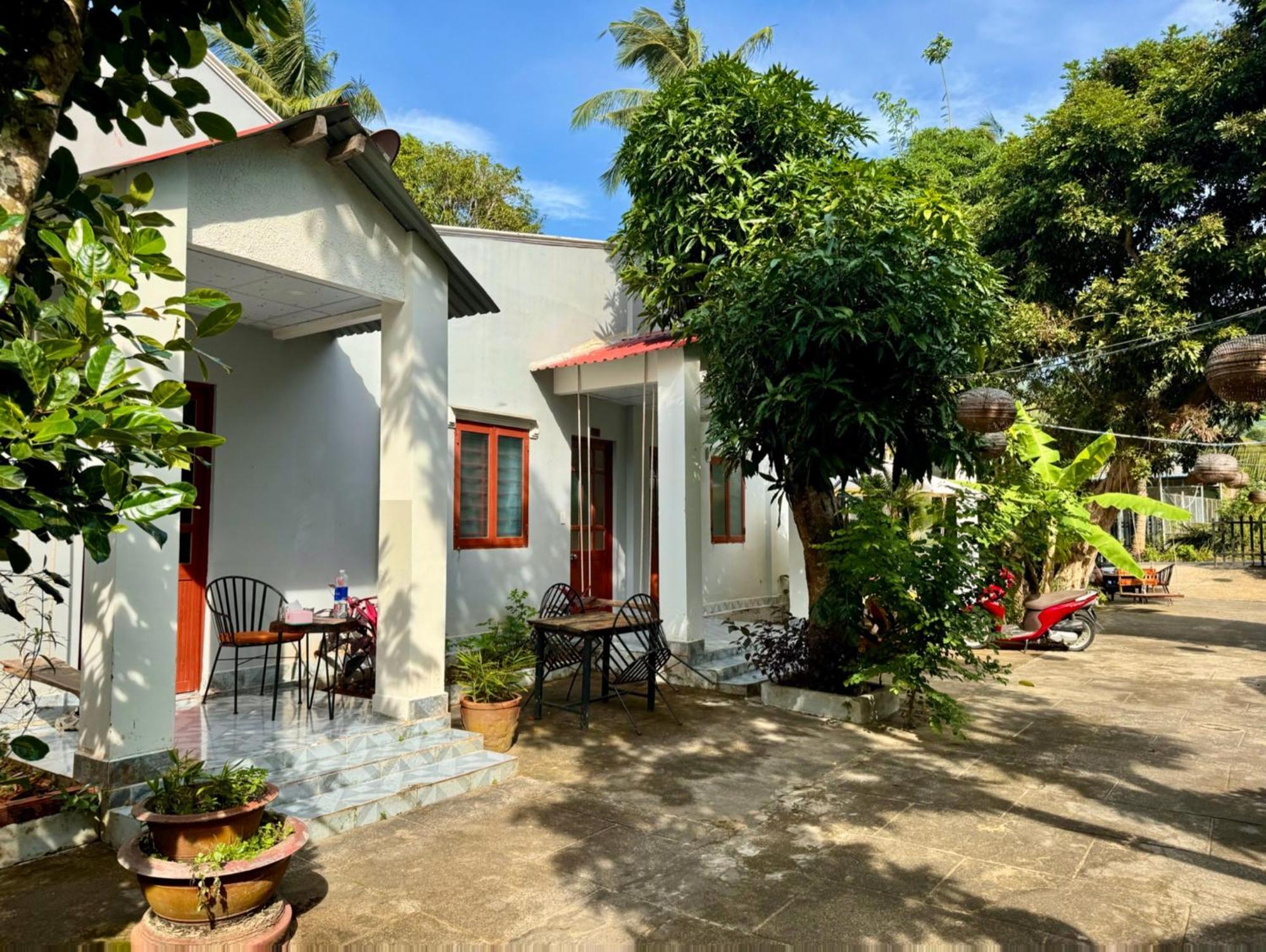 Ferienwohnung Eden House & Coffee Con Dao Chi Khu Co Ong Exterior foto